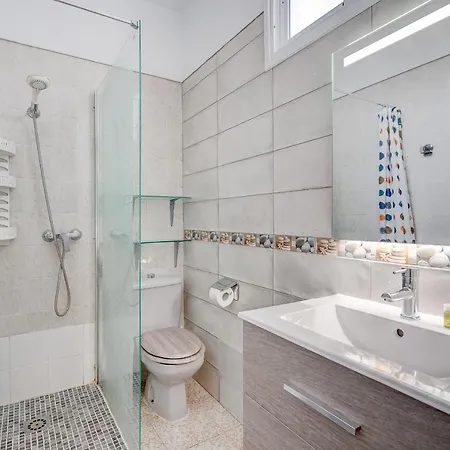 Island Sun Callao Salvaje