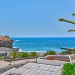 Island Sun * קיאו סלבאחה