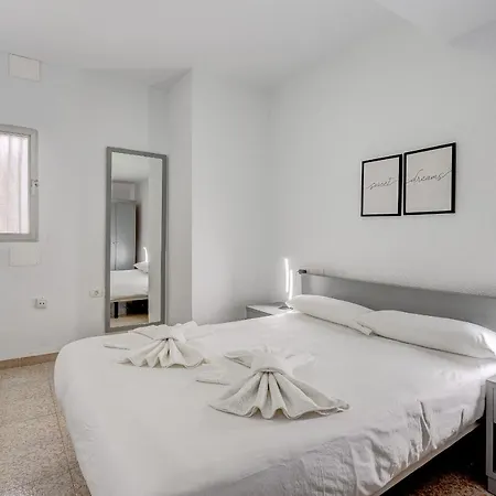 Island Sun 아파트 칼라오살바헤